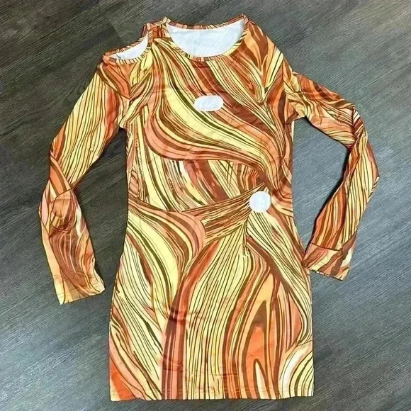 Going out dress - Picture 2 of 2